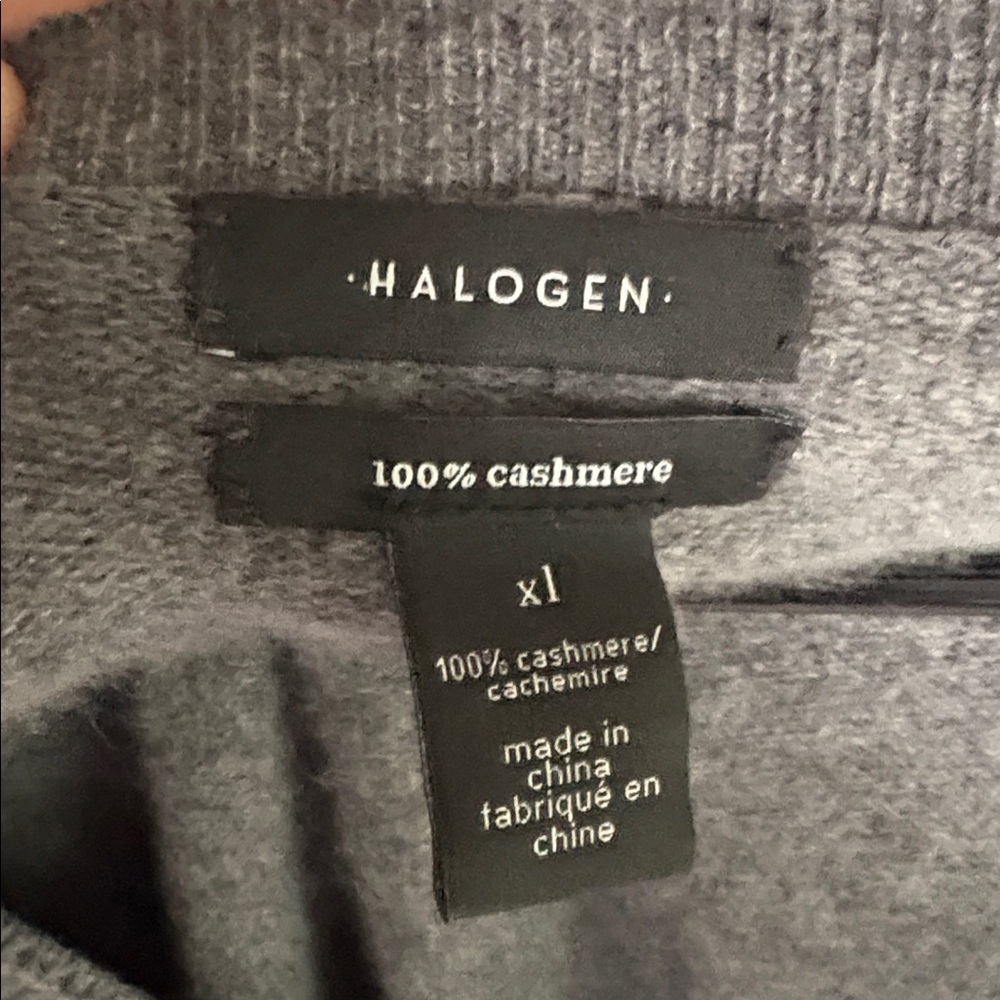 Gorgeous Nordstrom 100% Cashmere Sweater - Picture 2 of 2
